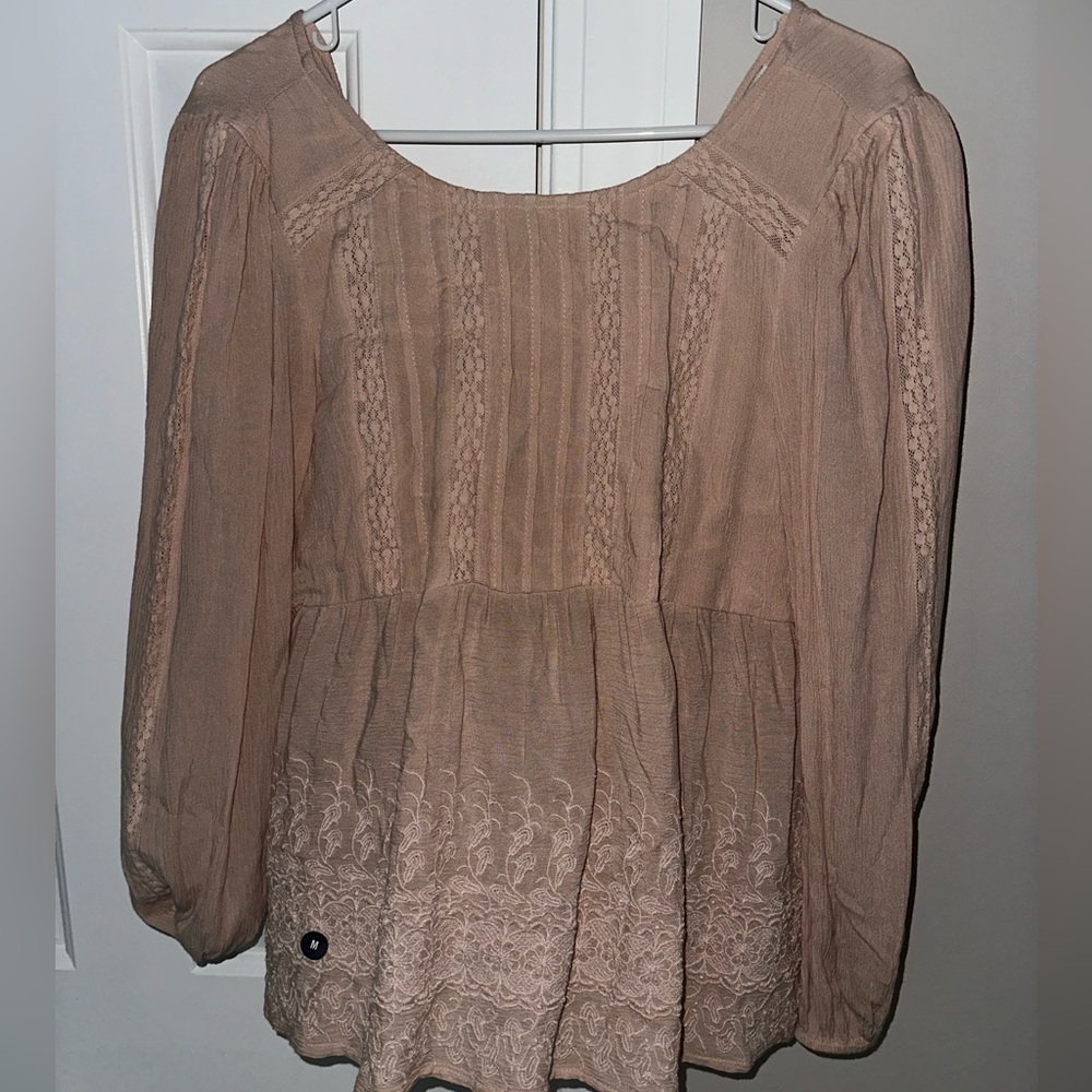 Brand New American Eagle pink blouse
